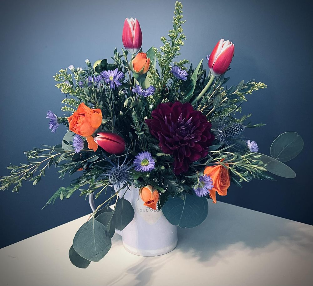 ROOTED FLOWER BAR Request Information 120 N Main St, Waterloo