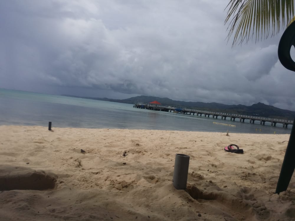 COCOS ISLAND RESORT Updated September 2024 11 Photos Agat Harbor
