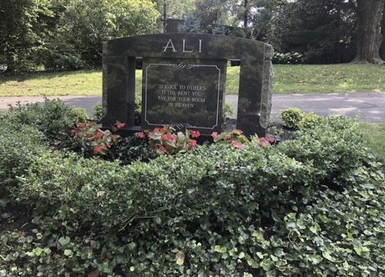 Muhammad Ali's Grave by null
