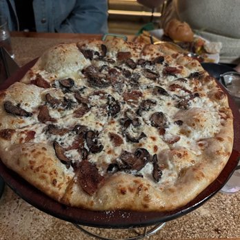 360 Rooftop Bar - The White Album with bacon - Lounges Near Me - St. Louis, Missouri