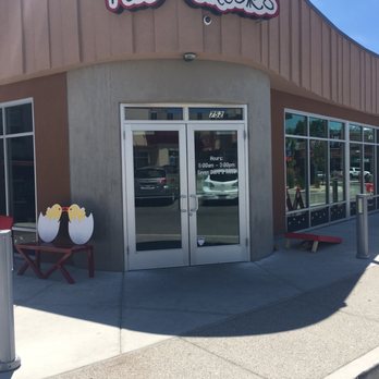 Two Chicks - Front - Breakfast & Brunch Near Me - Reno, Nevada Two Chicks - Front - Breakfast & Brunch Near Me - Reno, Nevada