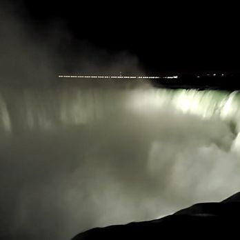 Niagara Falls - Horseshoe Falls. Look at all the mist! Canada - Landmarks & Historical Buildings Near Me - Niagara Falls, Ontario Niagara Falls - Horseshoe Falls. Look at all the mist! Canada - Landmarks & Historical Buildings Near Me - Niagara Falls, Ontario