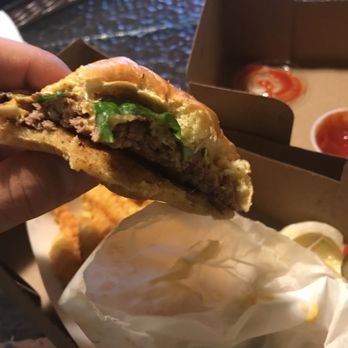 Shake Shack Glendale - Burgers Near Me - Glendale, California Shake Shack Glendale - Burgers Near Me - Glendale, California