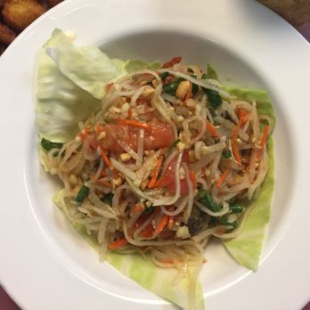 Mahnin Asian Restaurant - Papaya salad - Burmese Near Me - Fort Wayne, Indiana Mahnin Asian Restaurant - Papaya salad - Burmese Near Me - Fort Wayne, Indiana