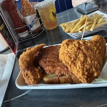 Pop Up Chicken Shop - Chicken Shop Near Me - Bloomington, Illinois