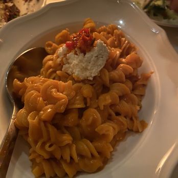 Donna's - Fusilli Allá Vodka - Italian Near Me - Los Angeles, California Donna's - Fusilli Allá Vodka - Italian Near Me - Los Angeles, California
