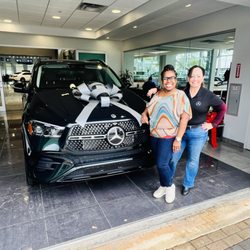 Mercedes-Benz Of Boerne - My MB Salesperson Nora, if you visit this location ask for her.