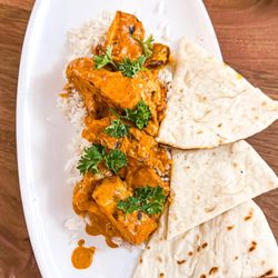 Sir Winston Wine Loft & Restaurant - Chicken Tikka Masala