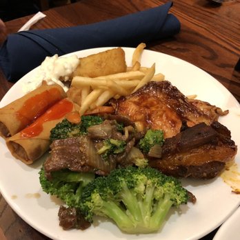 Harvest Dining Hall - American Near Me - Brooks, California