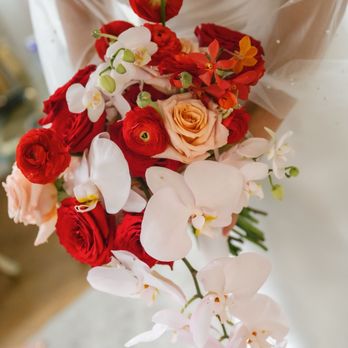 Kim Events - My bridal bouquet - Floral Designers Near Me - Missouri City, Texas