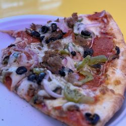 Clematis Pizza - Vegetable pizza with sausage and pepperoni