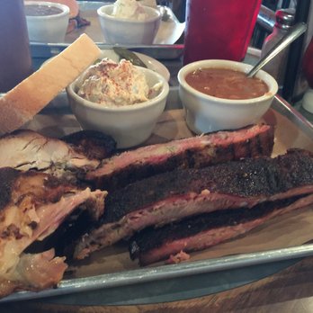Stubb's Bar-B-Q - Rib plate - Barbeque Near Me - Austin, Texas