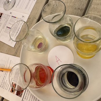 Clover Pond Vineyard - Wine flight - Wine Tasting Room Near Me - Altamont, New York