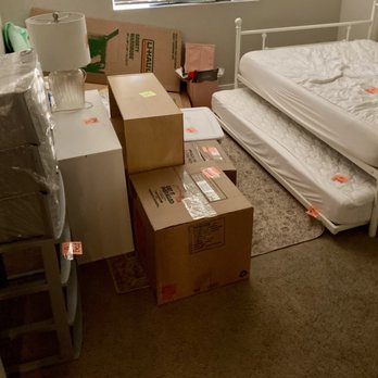 Above Average Moving Plus - Boxes and furniture labeled with color coordinated sticky notes helped make our move even faster and more efficient. - Movers Near Me - Mesa, Arizona