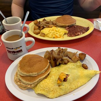 City Diner - Omelet, pancakes, home fries - Breakfast & Brunch Near Me - Richmond, Virginia