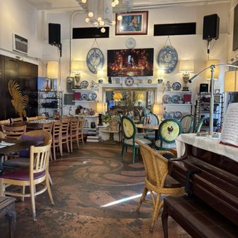 LA Rose Cafe - Filipino Near Me - Los Angeles, California