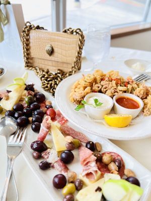 Carmine's by null
