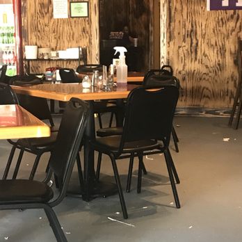 Steve-O's Pizza and Pub - Dirty and cleaning supplies left on table - Pizza Near Me - Mount Vernon, Texas Steve-O's Pizza and Pub - Dirty and cleaning supplies left on table - Pizza Near Me - Mount Vernon, Texas