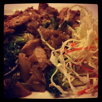 Thai Basil - Pad See Hew (pork) - Thai Near Me - Sunnyvale, California Thai Basil - Pad See Hew (pork) - Thai Near Me - Sunnyvale, California
