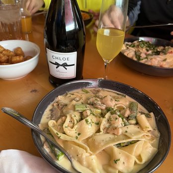 26 Beach Restaurant - Pappardelle Alfredo - New American Near Me - Venice, California 26 Beach Restaurant - Pappardelle Alfredo - New American Near Me - Venice, California