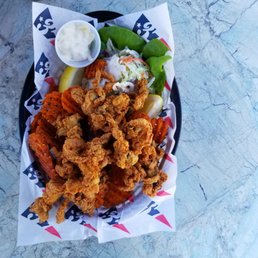Whole belly clams