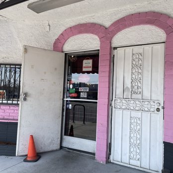 Myke's Cafe - One way entrance & exit - Cafes Near Me - Los Angeles, California