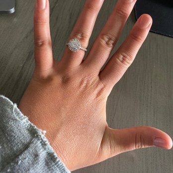 Philipson's Jewelry - Engagement ring - Jewelry Near Me - Clearwater, Florida Philipson's Jewelry - Engagement ring - Jewelry Near Me - Clearwater, Florida