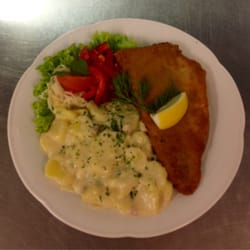 Restaurant Nienhäger Strand - Seelachsfilet mit Bechamelkartoffeln