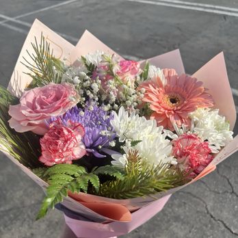 Rose Flowers - Florists Near Me - Santa Ana, California Rose Flowers - Florists Near Me - Santa Ana, California