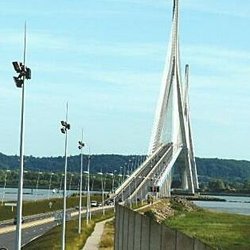 Die Brücke.