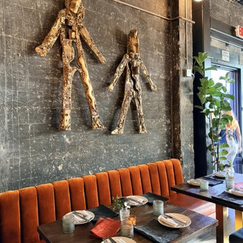 Château - Cocktail Bars Near Me - Walnut Creek, California