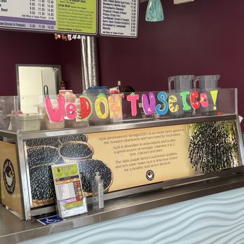 Beach Bowls Acai Cafe - Juice Bars & Smoothies Near Me - Redondo Beach, California