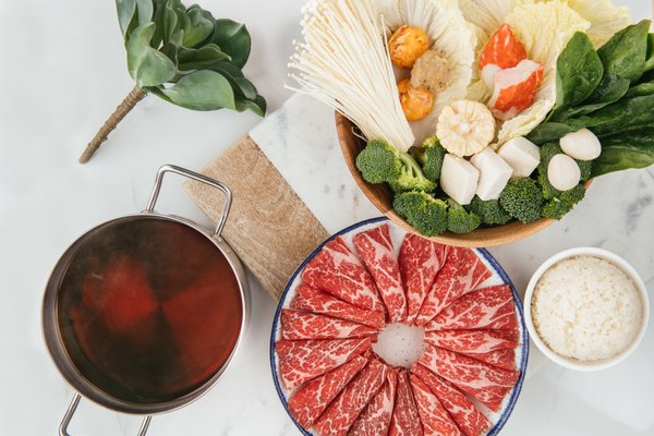 Mumu Hot Pot by null