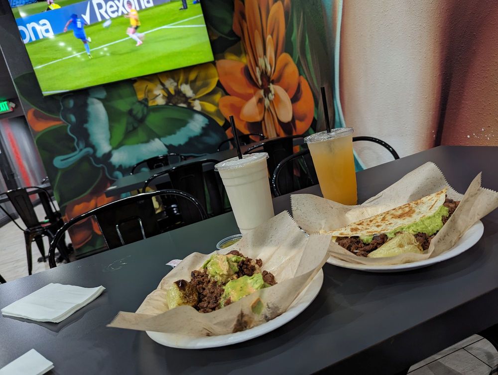 TACOS LOS CHOLOS HUNTINGTON PARK Updated June 2024 284 Photos & 175 Reviews 7127 Pacific