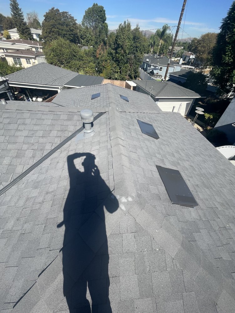 Slide of Estrada Roofs