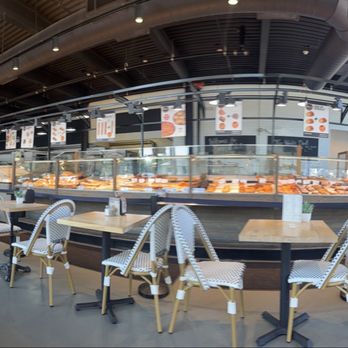 Marie Blachère - Great Neck - Lots of seating - Bakeries Near Me - Great Neck, New York