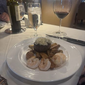 Eddie Merlot's - Filet Del Mar - Steakhouses Near Me - Cincinnati, Ohio