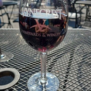 Vynecrest Winery - The chamborcin is very good! - Wineries Near Me - Breinigsville, Pennsylvania Vynecrest Winery - The chamborcin is very good! - Wineries Near Me - Breinigsville, Pennsylvania