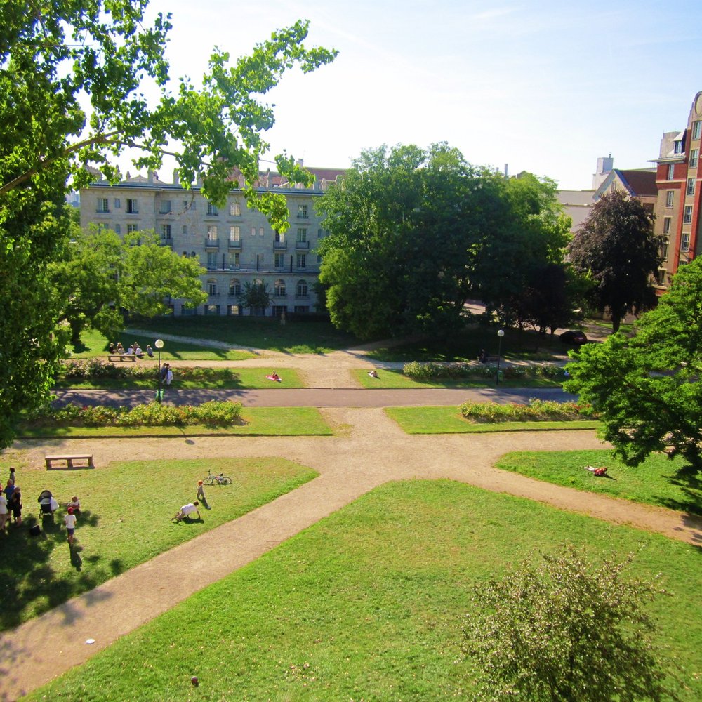 Cité Internationale Universitaire de Paris - The quad in front of La Fondation Hellenique - University Housing Near Me - Paris, 75 Cité Internationale Universitaire de Paris - The quad in front of La Fondation Hellenique - University Housing Near Me - Paris, 75