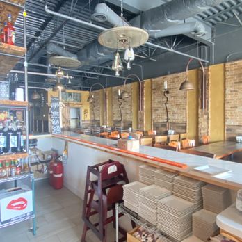 Elio Pizza On Fire - Pizza Near Me - Addison, Illinois