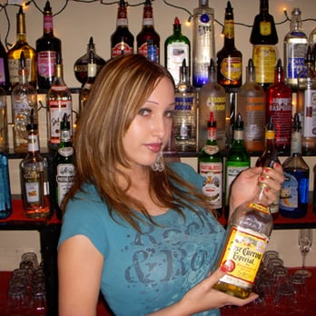 ABC Bartending Schools - Student in class - Bartending Schools Near Me - Fort Lauderdale, Florida ABC Bartending Schools - Student in class - Bartending Schools Near Me - Fort Lauderdale, Florida