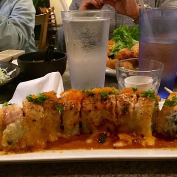 Sushi Hook - Golden dragon roll - Sushi Bars Near Me - Sacramento, California Sushi Hook - Golden dragon roll - Sushi Bars Near Me - Sacramento, California