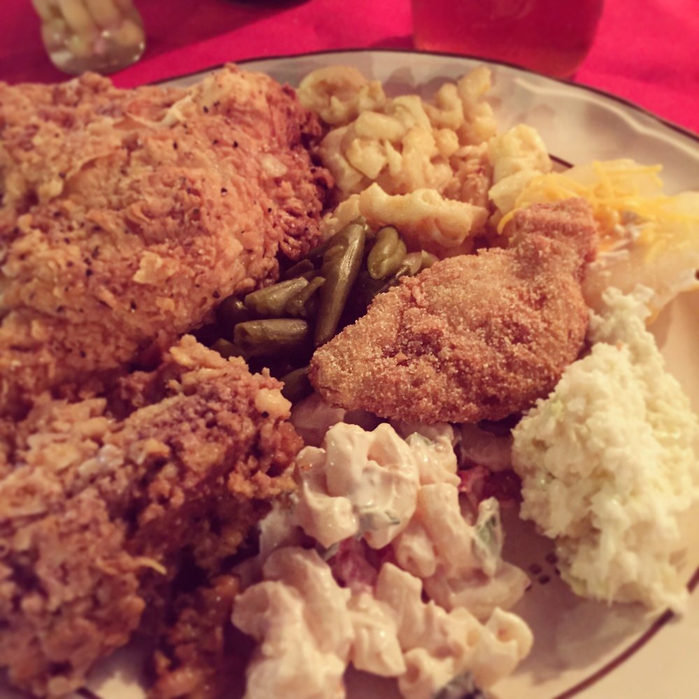 The Southern Farm Table Restaurant and Bakery - This plate has fried chicken, meatloaf, macaroni and cheese, macaroni salad, green beans, fried green tomatoes, and pears. - American Near Me - Florence, Alabama The Southern Farm Table Restaurant and Bakery - This plate has fried chicken, meatloaf, macaroni and cheese, macaroni salad, green beans, fried green tomatoes, and pears. - American Near Me - Florence, Alabama