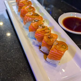 Takashi - Kinkantaro roll - salmon, sliced kumquat, chilis, cucumber, avocado - Sushi Bars Near Me - Salt Lake City, Utah