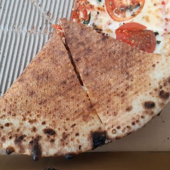 Uai Pizzeria and Restaurant - 'Viçosa' 14" - Pizza Near Me - Toronto, Ontario Uai Pizzeria and Restaurant - 'Viçosa' 14" - Pizza Near Me - Toronto, Ontario