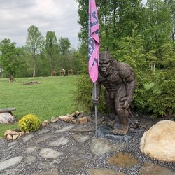 Bigfoot In The Smokies - Looks who's hiding around the back!