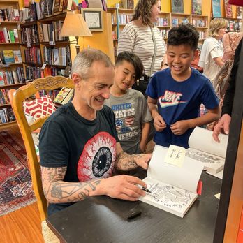 Rakestraw Books - Getting their books personalized - Bookstores Near Me - Danville, California Rakestraw Books - Getting their books personalized - Bookstores Near Me - Danville, California