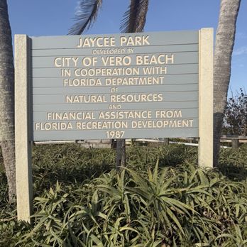Seaside Grill - Jaycee park - Burgers Near Me - Vero Beach, Florida