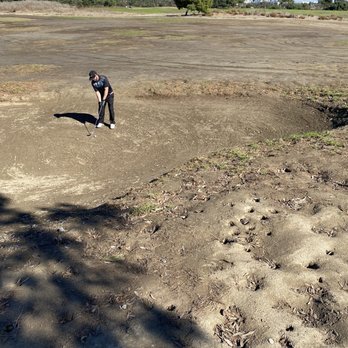 Victoria Golf Course - Fairway and bunker. Can you spot the difference? - Golf Near Me - Carson, California Victoria Golf Course - Fairway and bunker. Can you spot the difference? - Golf Near Me - Carson, California