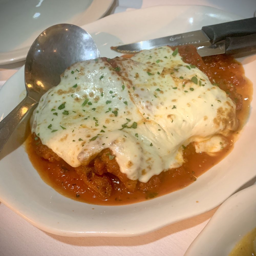 Gianna's - Chicken Parmigiana - Italian Near Me - Carlstadt, New Jersey